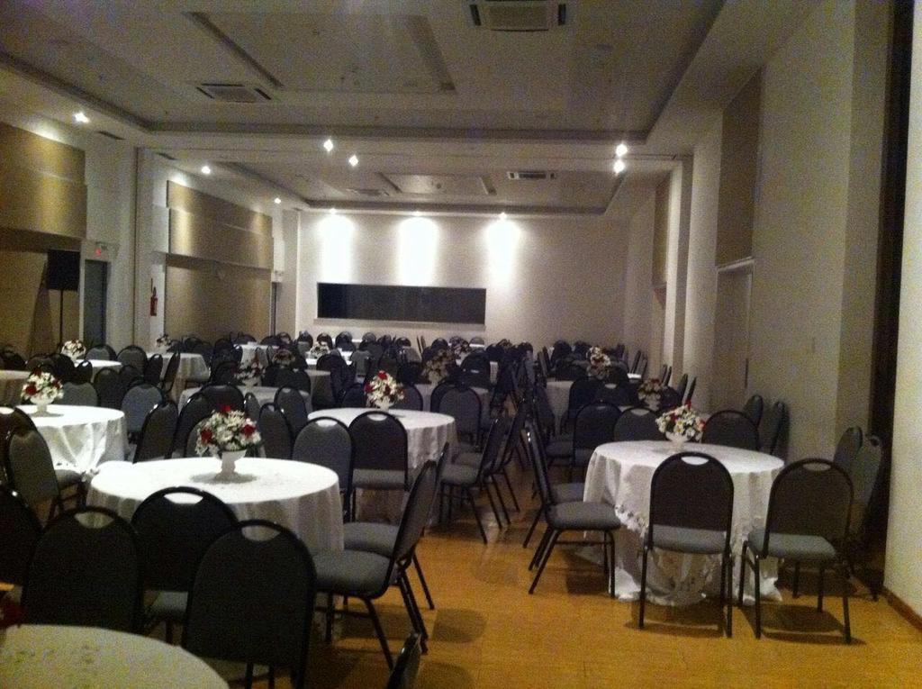 ibis Feira de Santana Hotel Bagian luar foto